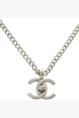 CHANEL 1996 CC-logo turnlock necklace