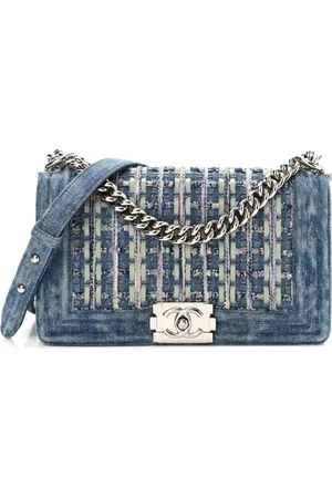 CHANEL 2018 medium Boy Chanel shoulder bag
