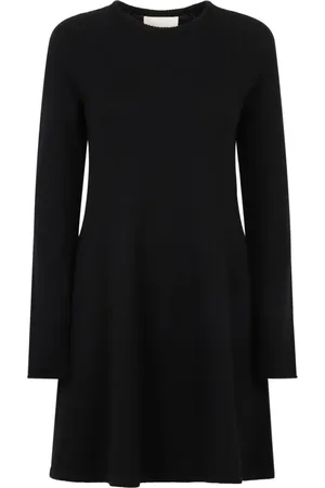 Lisa Yang Didih dress
