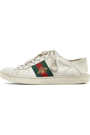 Gucci Embroidered low-top sneakers