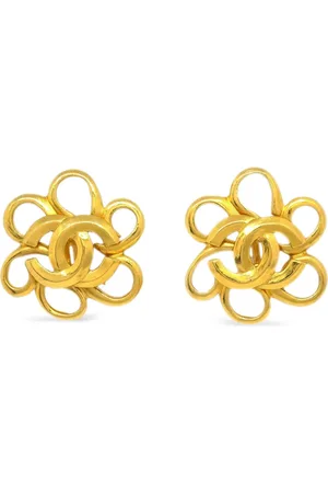 CHANEL 1996 Flower earrings