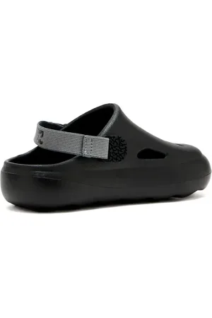 Nike Heel-strap perforated clogs