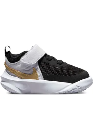 Nike Team Hustle D 10 " /Metallic Gold/White" sneakers