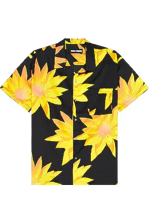 Supply and Demand Men's London Chain Riviera Button Up Camp Shirt in Black/Yellow/Black Size Large