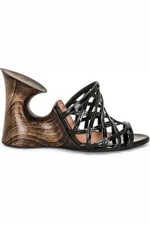 Alaïa Sculpture Mule Sandal in Black