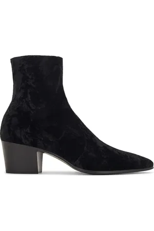 Saint Laurent Vassili 60 Zipped Boot in Black