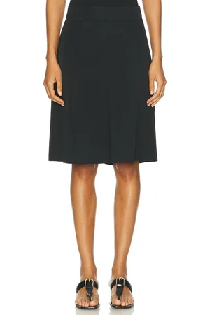 Skall Studio Jane Short in