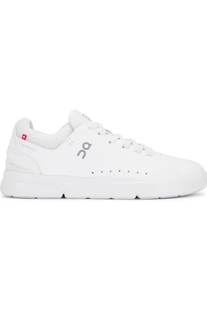 On Running The Roger Advantage in White
