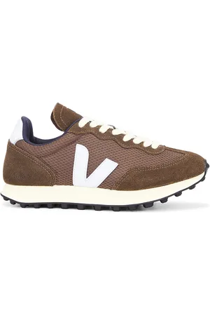 Veja Rio Branco in Brown