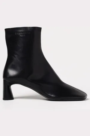 Balenciaga Flat Ankle Boots Woman color