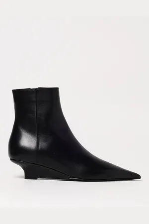 Totême Boots Woman color