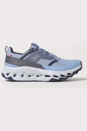 On Running Sneakers Men color