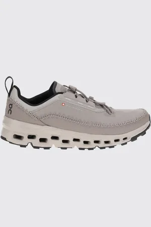 On Running Sneakers Men color