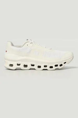 On Running Sneakers Men color