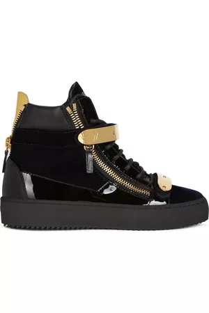 Giuseppe Zanotti COBY