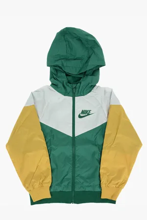 Nike Lightweight Windbreaker Jacket With Logo-Print