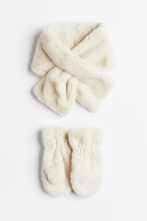 H&M Scarves - Scarf and Mittens