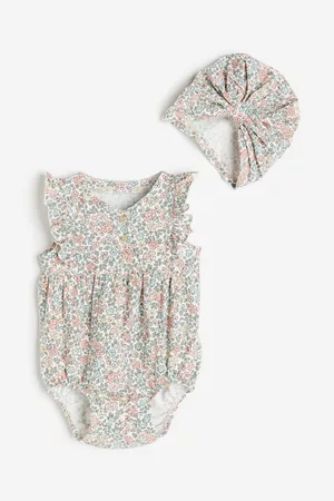 H&M Bodysuits & All-In-Ones - 2-piece Bodysuit and Hat Set