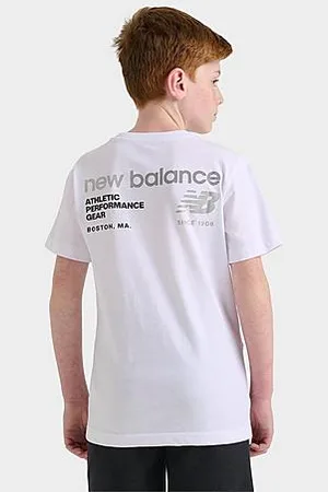 New Balance Kids Linear Logo Back Hit T-Shirt in Size: Medium