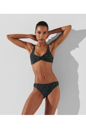 Brazilian bikini bottoms, Woman
