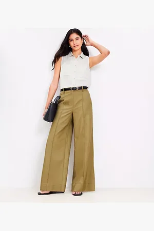 LOFT Petite Pintucked Wide Leg Pants
