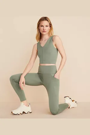 LOFT Lou & Grey Heathered Luvstretch Side Pocket Leggings