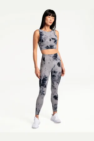 The latest collection of leggings & tights in the size 4 for women