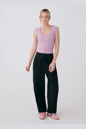 Lolë Momentum Cargo Pants