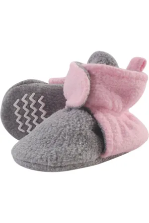 Hudson Baby Boys Hudson Cozy Fleece Booties, Charcoal Gray, 12-18 Months