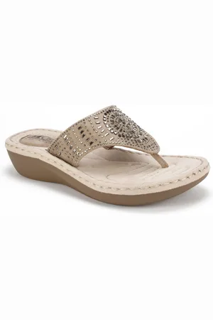Cliffs by White Mountain Cienna Comfort Thong Sandals