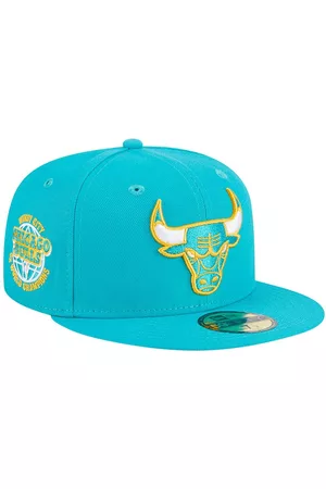 New Era Men Hats - Men's Chicago Bulls 6-Time Champions Breeze Grilled Yellow Undervisor 59FIFTY Fitted Hat