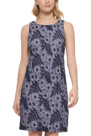 Jessica Howard Women Sleeveless Dresses - Petite Lace Boat-Neck Sleeveless Shift Dress