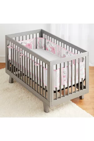 BreathableBaby Breathable Mesh Liner for Full-Size Cribs, Classic 3mm Mesh (Size 4FS Covers 3 or 4 Sides)