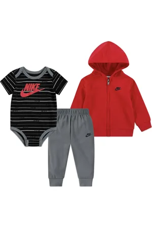 Two piece hot sale nike sets