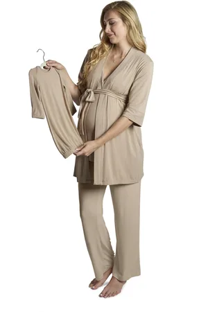 Everly Grey Maternity Analise During & After 5-Piece Maternity/Nursing Sleep Set