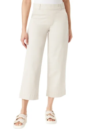 Gloria Vanderbilt Women