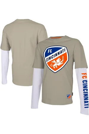 Stadium Essentials Men