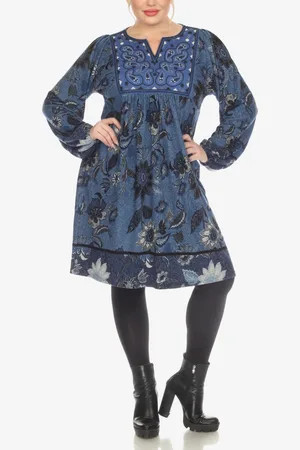 White Mark Plus Size Paisley Flower Embroidered Sweater Dress