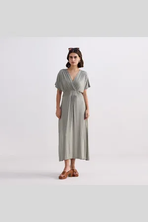 Reistor Flowy A-Line Maxi Dress with Side Slits