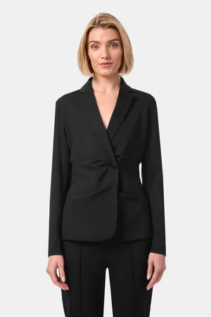 CAPSULE 121 Women