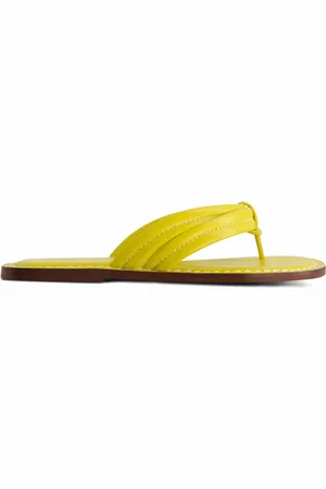 Bernardo Bernardo Miami Thong Sandal