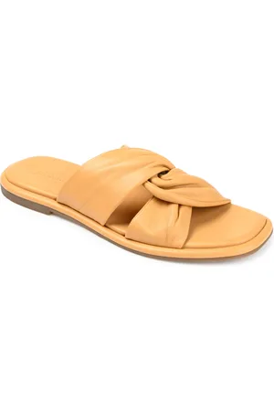 Journee Signature Women