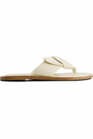 Bernardo Bernardo Laia Thong Sandal
