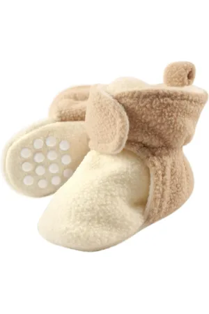 Luvable Friends Baby Boys Cozy Fleece Booties