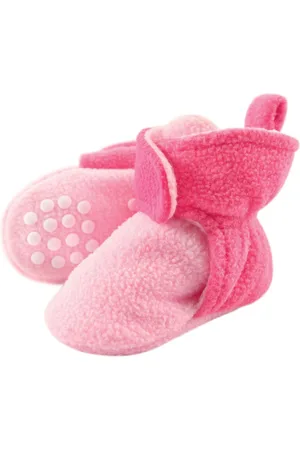 Luvable Friends Baby Boys Cozy Fleece Booties