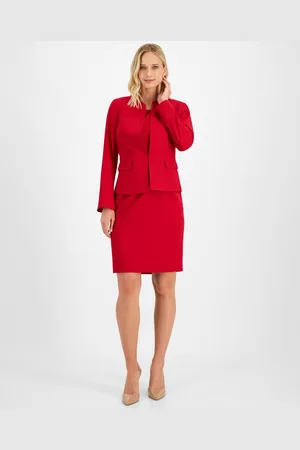 Le Suit Women