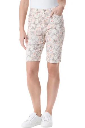 Gloria Vanderbilt Women