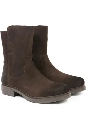 CELTIC & CO. Essential Leather Ankle Boots