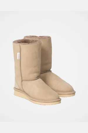 CELTIC & CO. Sheepskin Shearling House Boots