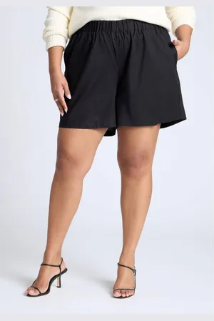 Eloquii Plus Size Easy Pull On Linen Blend Short